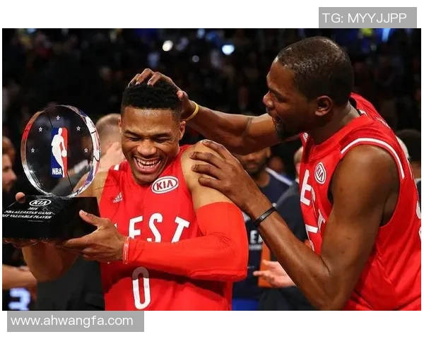 科比与杜兰特激战48分数据对比揭示两位巨星的巅峰表现与篮球魅力